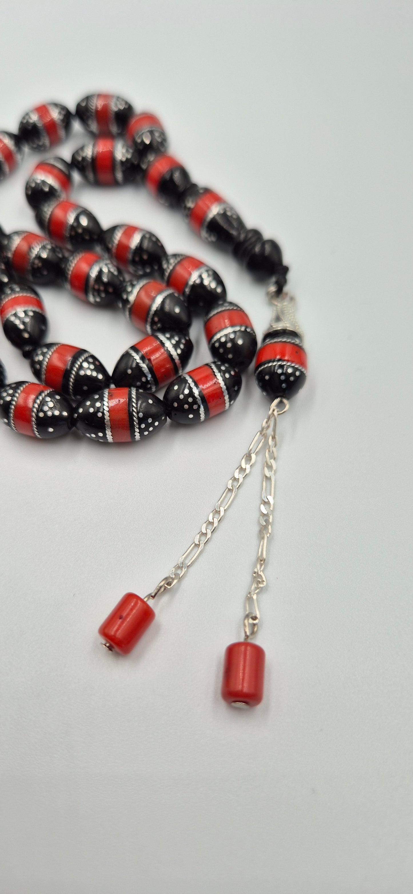 The Crimson Horizon Kuka Silver Crafted - 33 Beads Mesbah