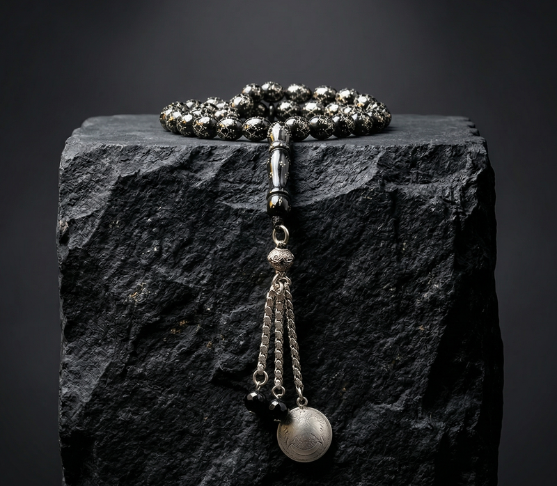 
مسبحة يسر مع شرابة فضة
Atiq and Jade