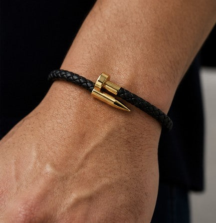 Leather bracelet fashion accessory for men