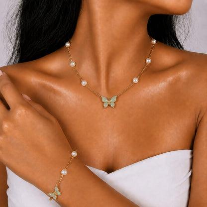 Freshwater Pearl gold-plated silver chain necklace and bracelet set, worn on the wrist — freshwater pearl for confidence