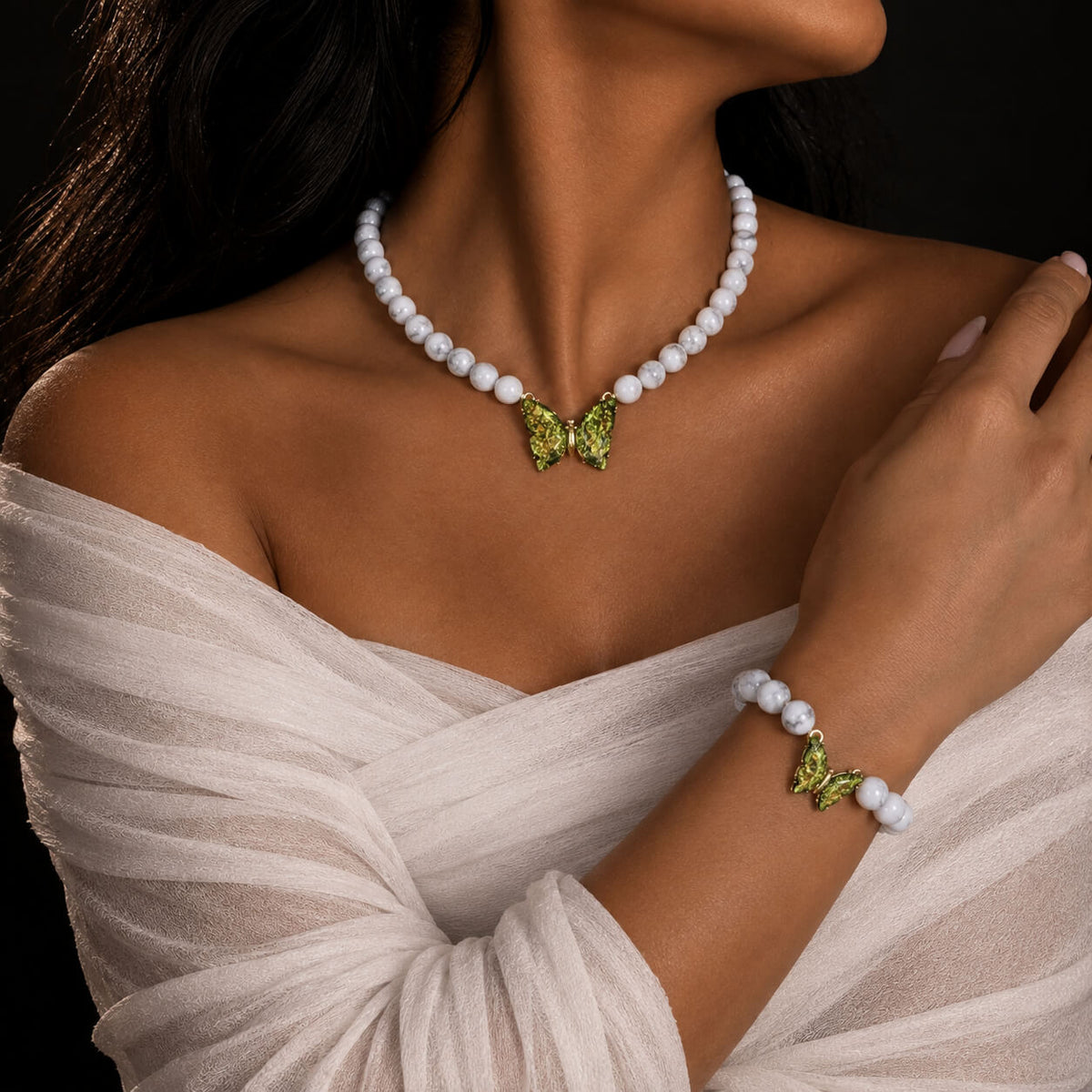 white stone necklace bracelet - Dubai